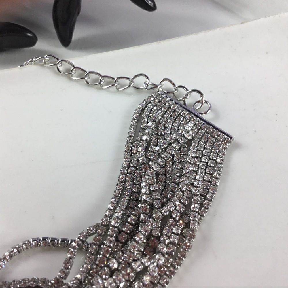 Zara Swan Choker Necklace - Picture 13 of 16